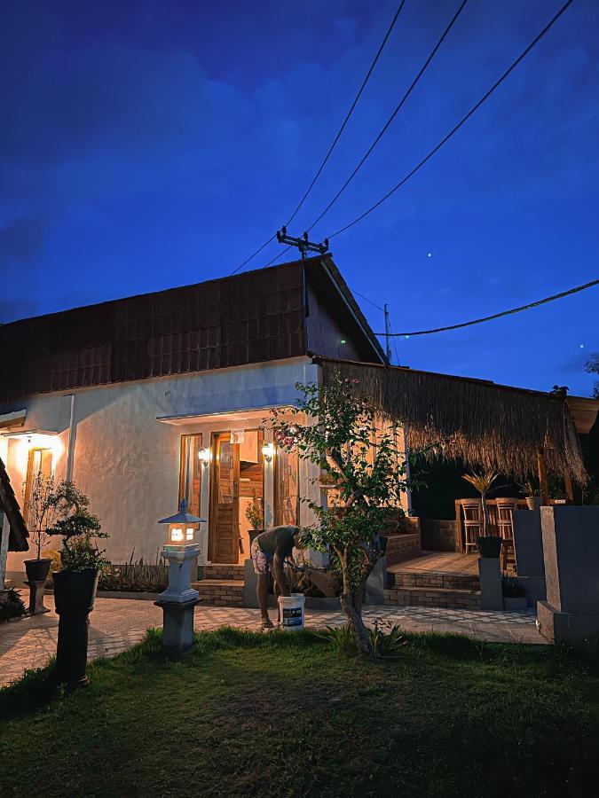 Penida Hills Hostel Batununggul Exterior photo